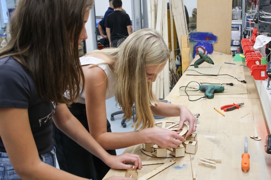 Vorschau des Blogartikels FutureCareer gestartet: Neues grenzüberschreitendes Projekt verbindet Schüler*innen und Unternehmen für die Zukunft des Arbeitsmarktes